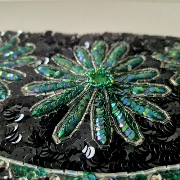 Black and Green Beaded Clutch - Picture 2 of 9